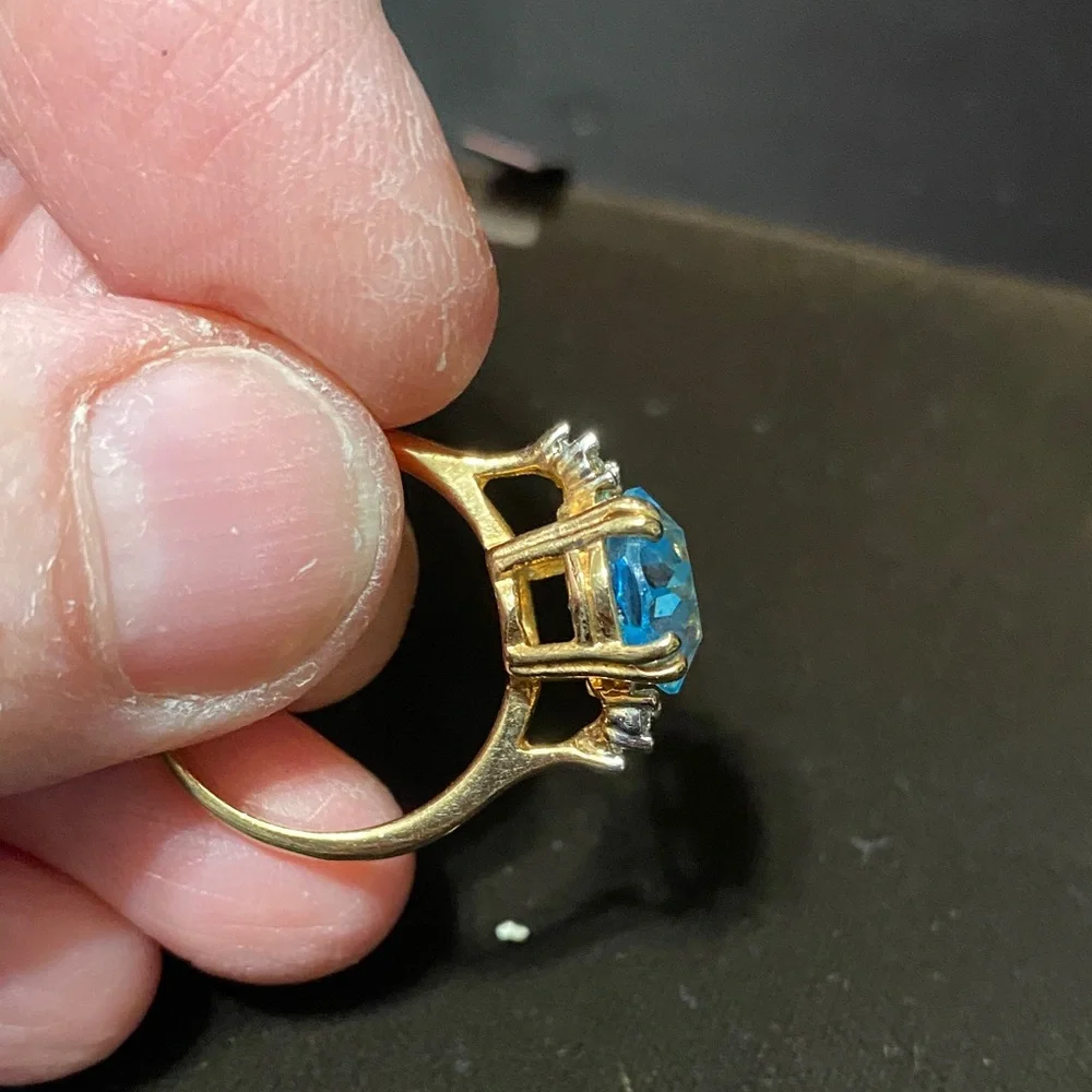 Vintage blue clear crystal 18KT H.G.E. Size 8 ring
